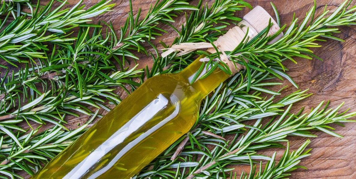 Minyak rosemary untuk merawat masalah kulit berminyak